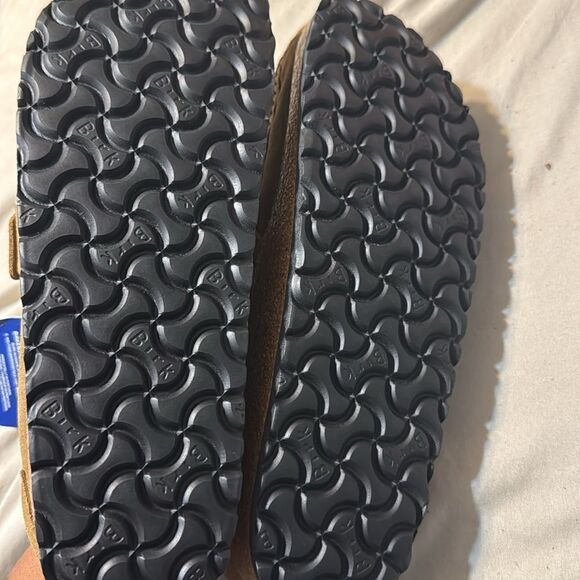 Womens Birkenstock Buckley Shearling 41
1 - Picture 4 of 5